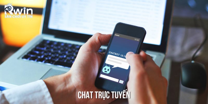 Kênh chat trực tuyến là phương thức thuận tiện được nhiều người lựa chọn